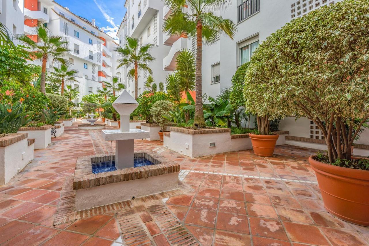 Modern Studio In Medina Garden - Puerto Banus Marbella Bagian luar foto